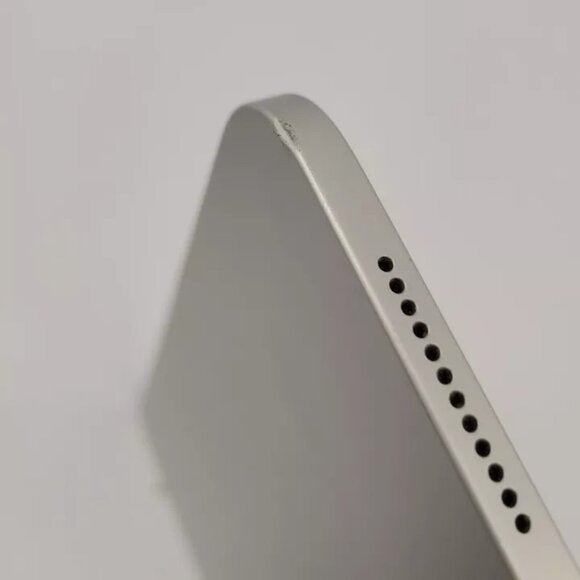 (71201-1) Apple MPQ02VC/A 10th Generation iPad - 64GB - Unlocked - Picture 11 of 16